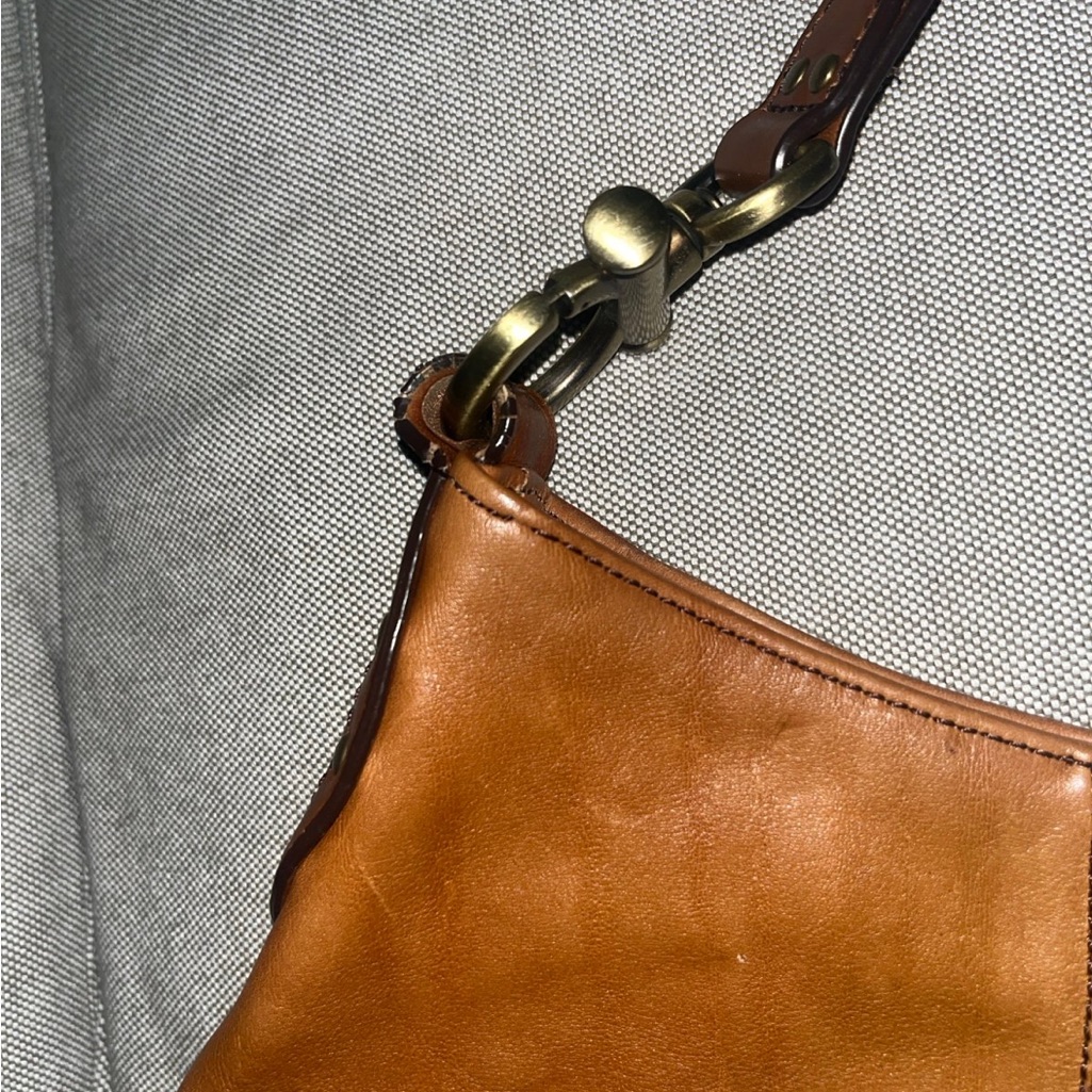 Vintage The Limited Classic Brown Leather Hobo Bag. — image 5 of 7